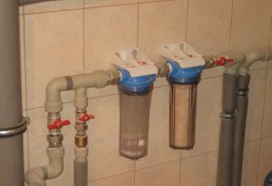 Установка проточного фильтра для воды в Жуковском