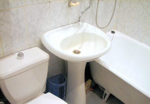 Установка раковины тюльпан в ванной в Жуковском