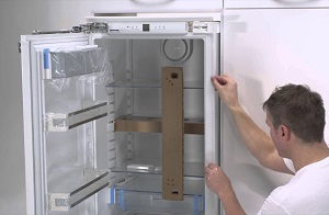 Установка встраиваемого холодильника в Жуковском